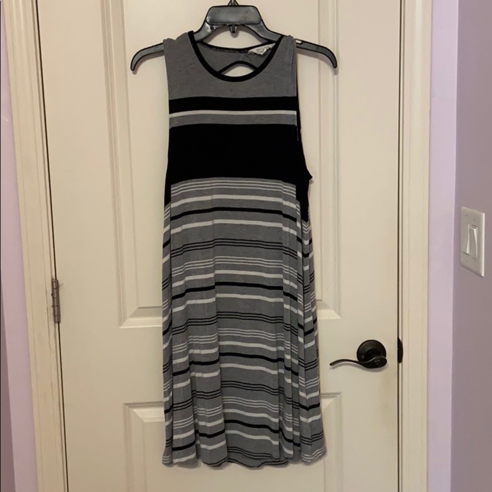 AMERICAN EAGLE DAY DRESS